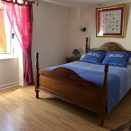 Maison De Campagne Dans Hameau Typique * Réquista