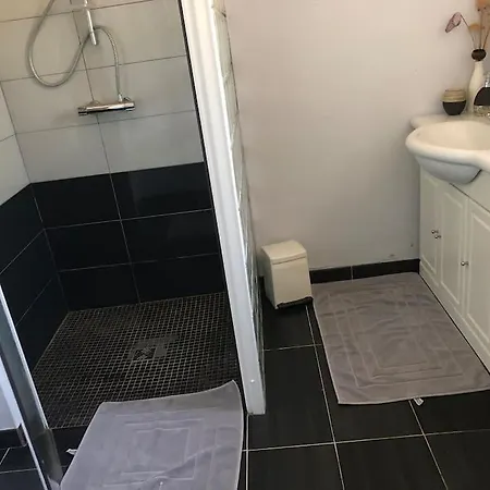 Maison De Campagne Dans Hameau Typique Réquista